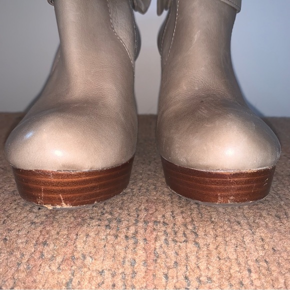 Gianni Bini Tan Leather Ankle Booties Bows - Picture 6 of 14